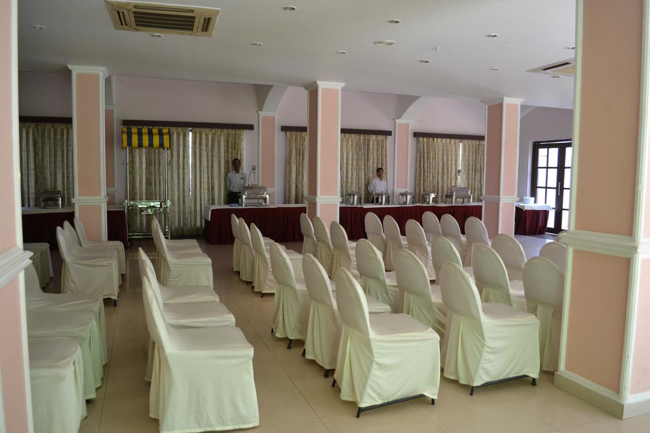 Hotel Ashish International Bhilai Bagian luar foto