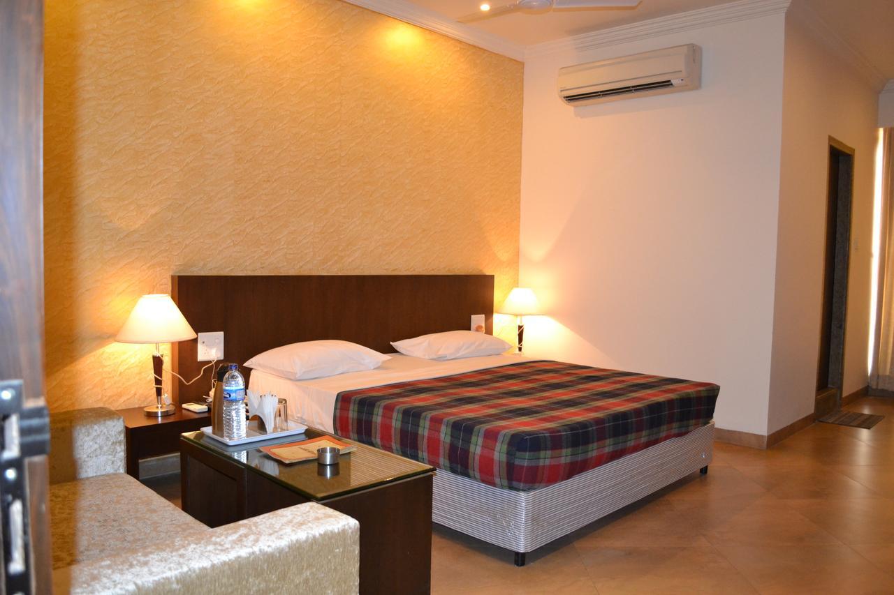 Hotel Ashish International Bhilai Ruang foto